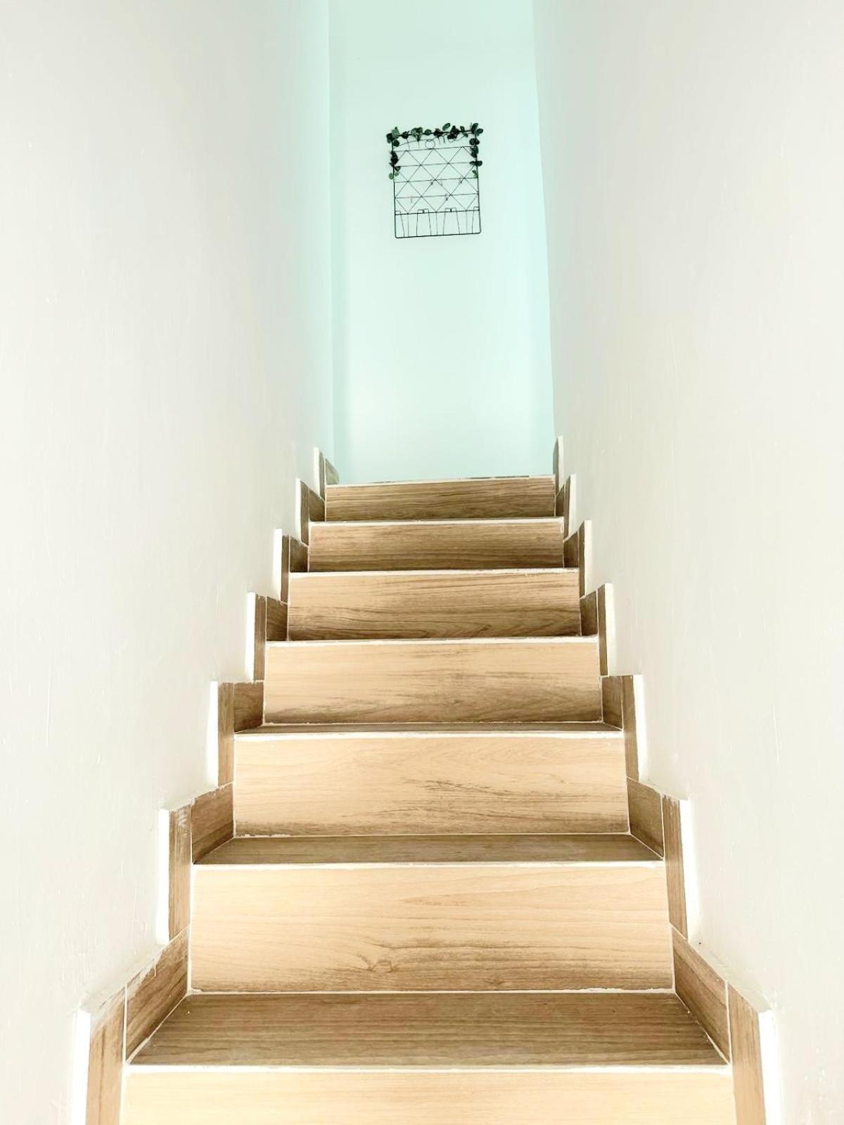 Apartamentos Aeropuerto Valencia 马尼塞斯 外观 照片