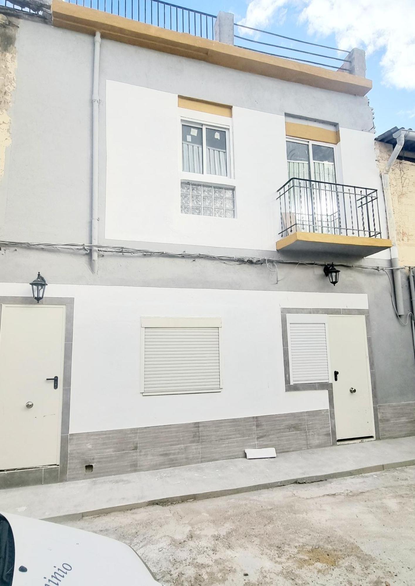Apartamentos Aeropuerto Valencia 马尼塞斯 外观 照片